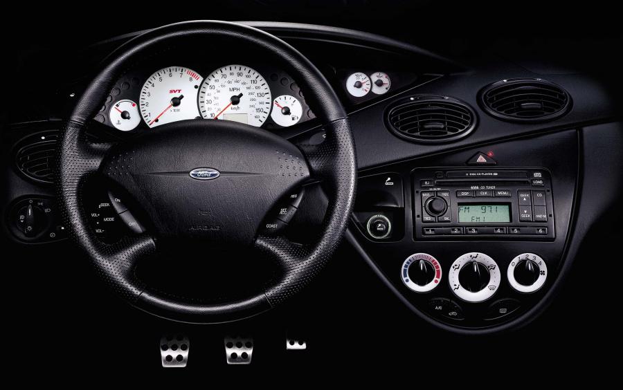  Ford Focus SVT 2002 года  (фото 59 из 98)